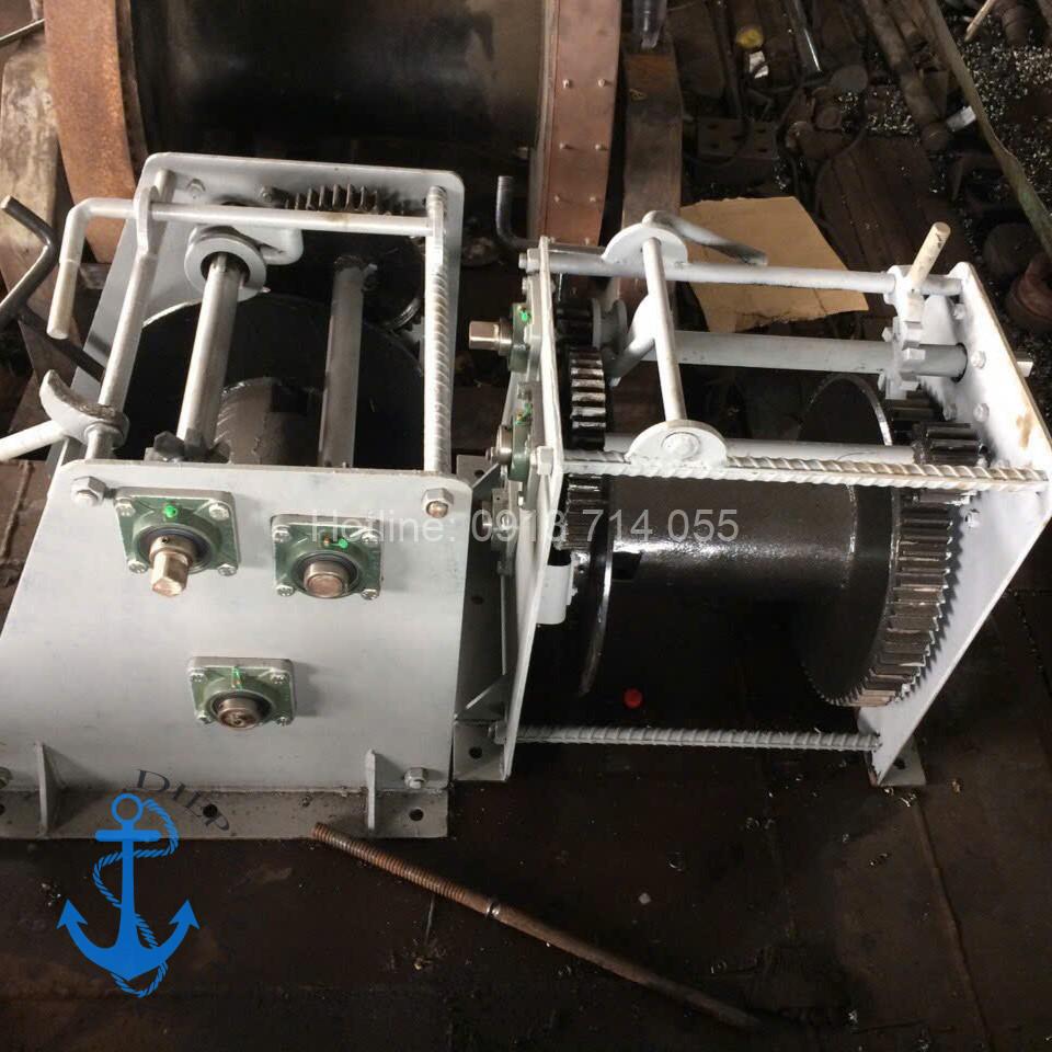 tời thủ công (quay tay) Tời Thủ Công (Quay Tay) - Ảnh 1